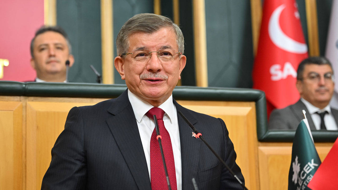 Davutoğlu: İsrail'e giden Türk gemi sayısı 350'yi geçti