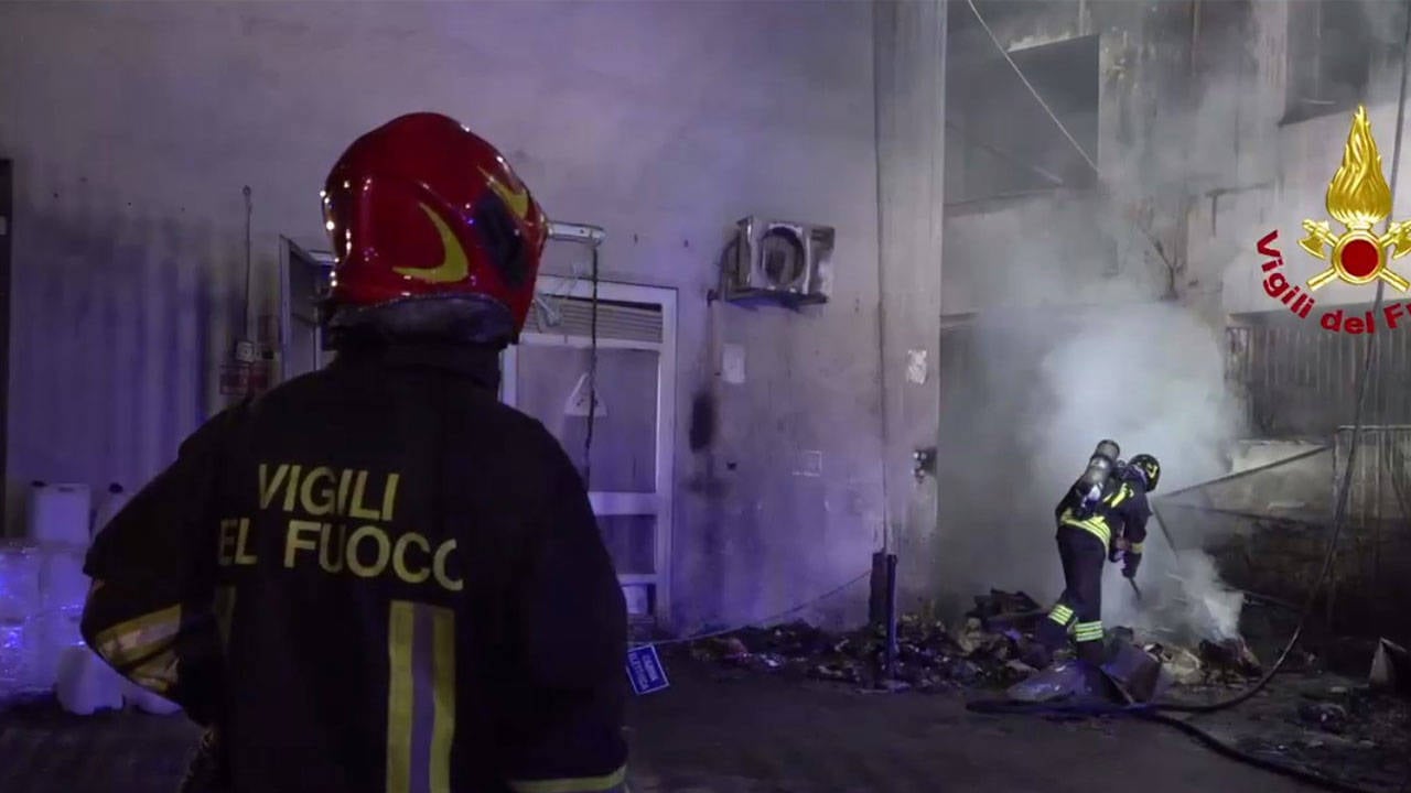 Roma'da hastanede yangın: 4 ölü
