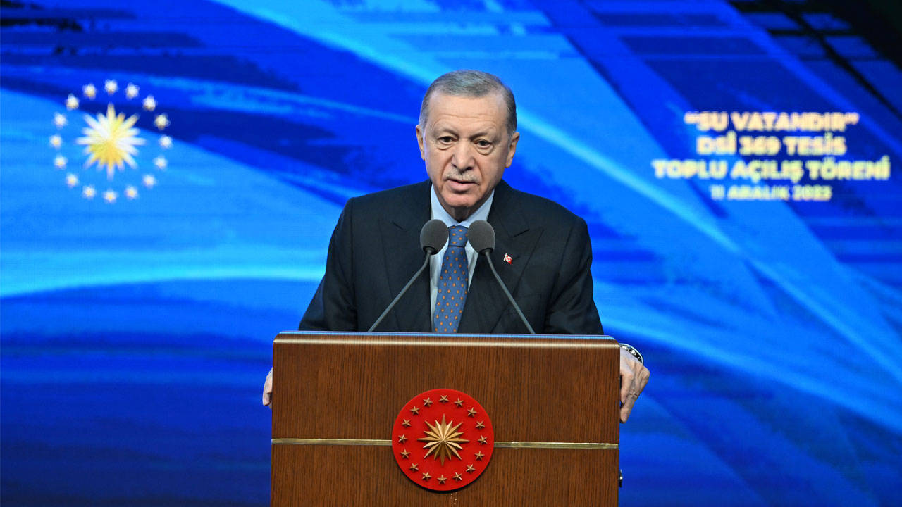 Erdoğan paralel evrenden bildirdi: Enflasyonun ateşi düşmeye başladı