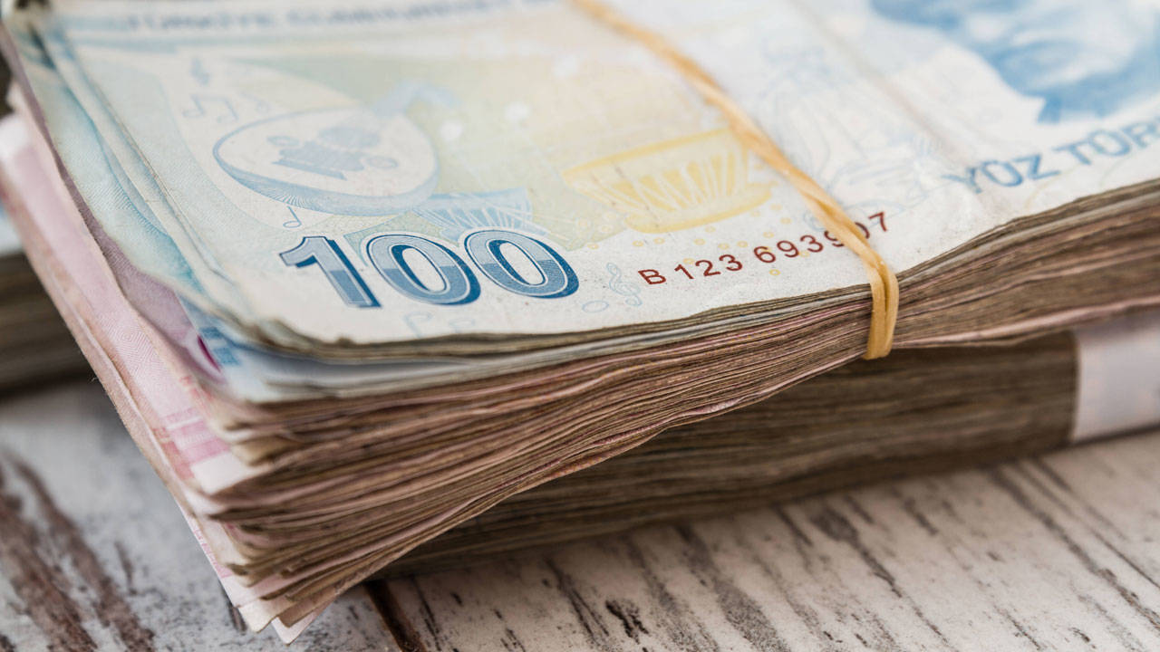 Hazine, 28,1 milyar lira borçlandı