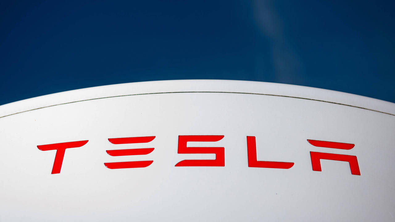 Tesla, 120 binden fazla aracını daha geri çağıracak