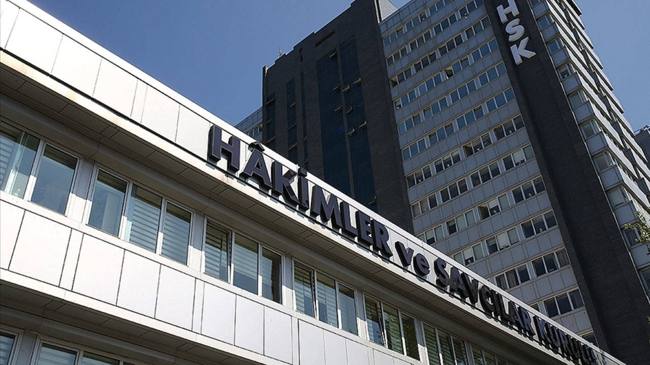 Görev yeri değişimleri dikkat çekmişti: HSK'den "soruşturma" vurgulu kararname açıklaması