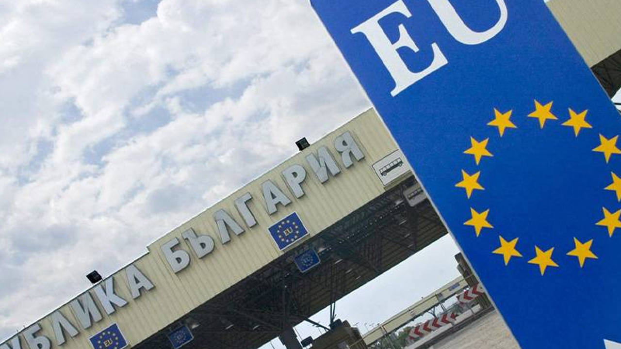 Bulgaristan ve Romanya için 'Schengen' kararı