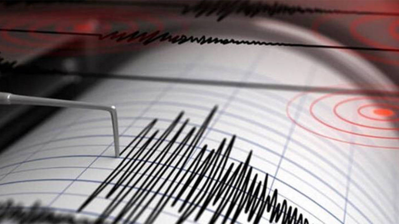 Hakkari'de yarım saat arayla 4.4 ve 4.5'lik deprem