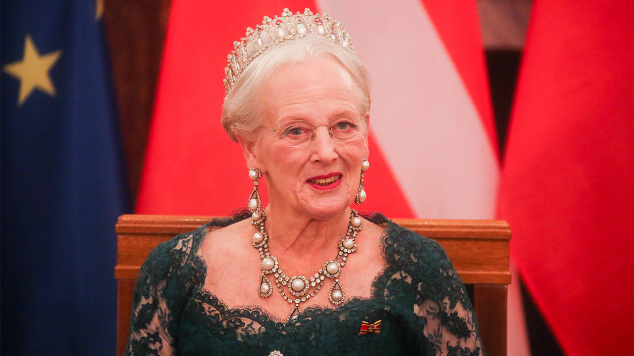 Tahttan çekilen Danimarka Kraliçesi unvanını kullanmaya devam edecek