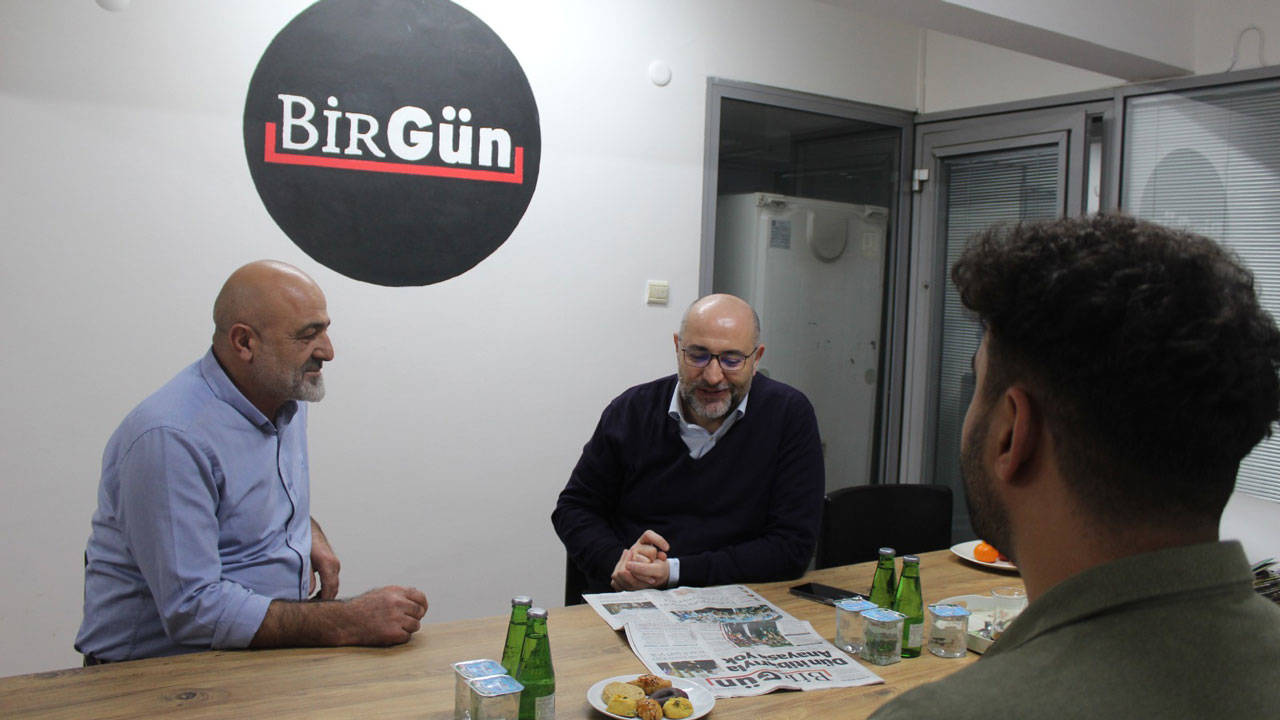 Buğra Gökce’den gazetemizin Ege Bürosu'na ziyaret