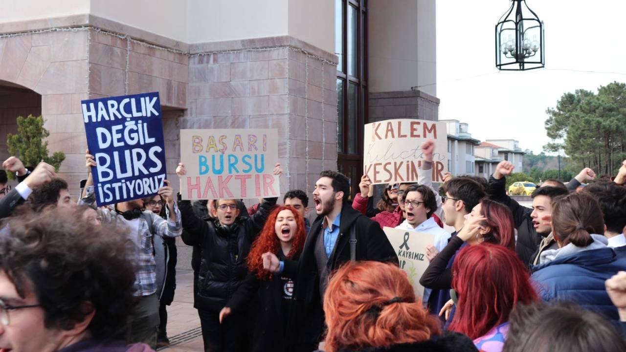 Irkçılığı körükleyen AKP