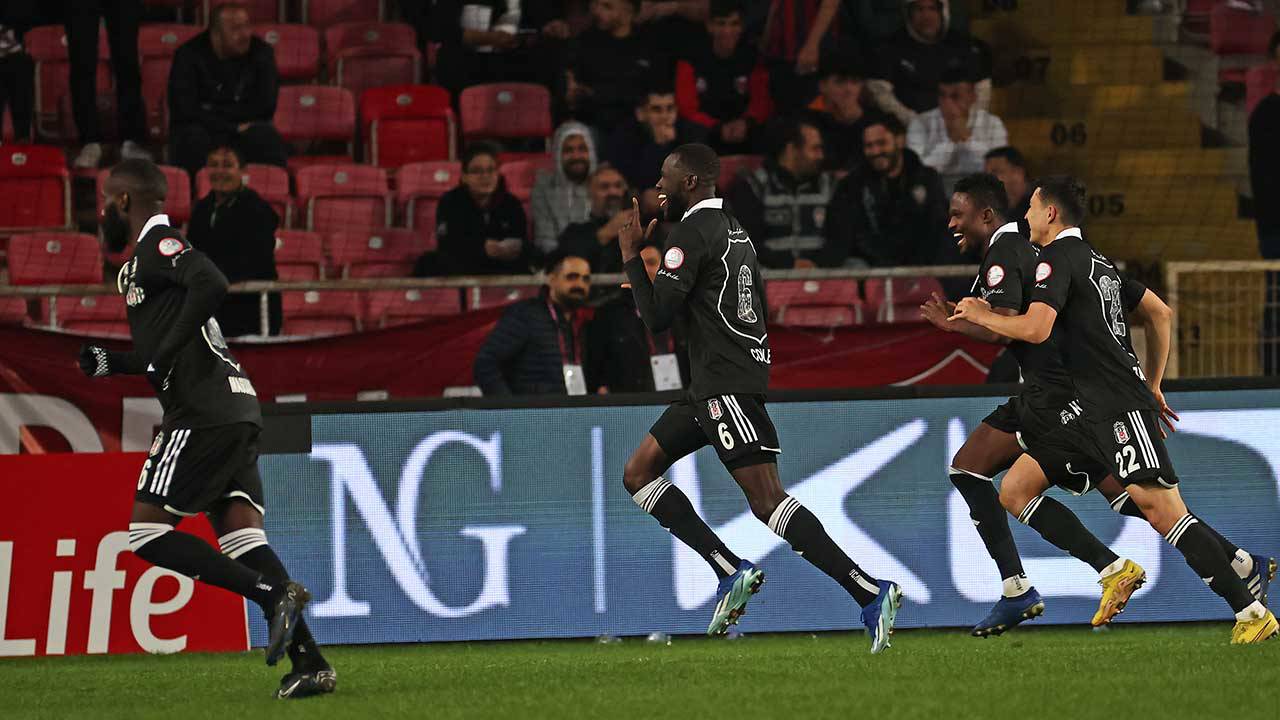 Beşiktaş'ta, Rizespor maçı kamp kadrosu belli oldu