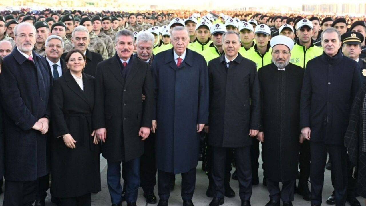 Erdoğan ile aynı kareye girme çabası gündem olmuştu: Cevizoğlu'ndan fotoğraf açıklaması