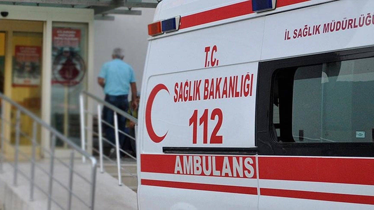 Diyarbakır'da minibüs markete girdi: 5 öğrenci yaralandı