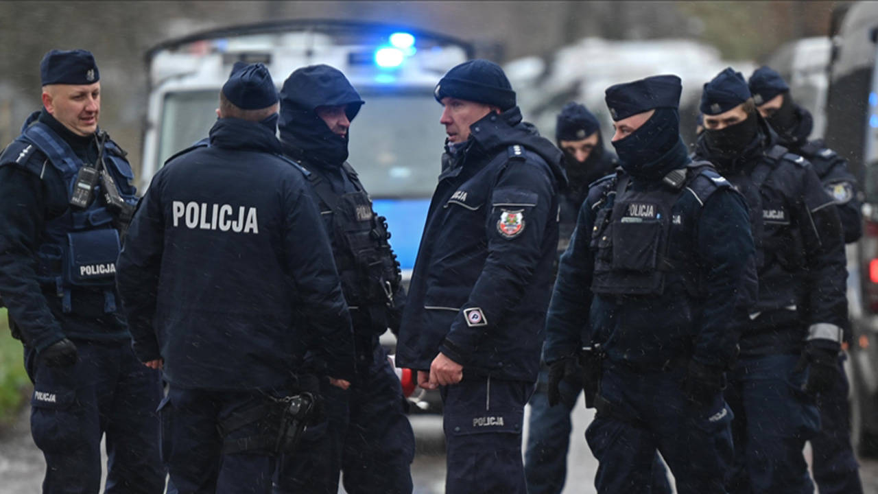 Polonya’da polis Cumhurbaşkanlığı Sarayı'nı bastı