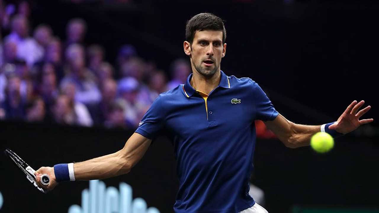 Djokovic, Avustralya Açık'ta 4. tura yükseldi
