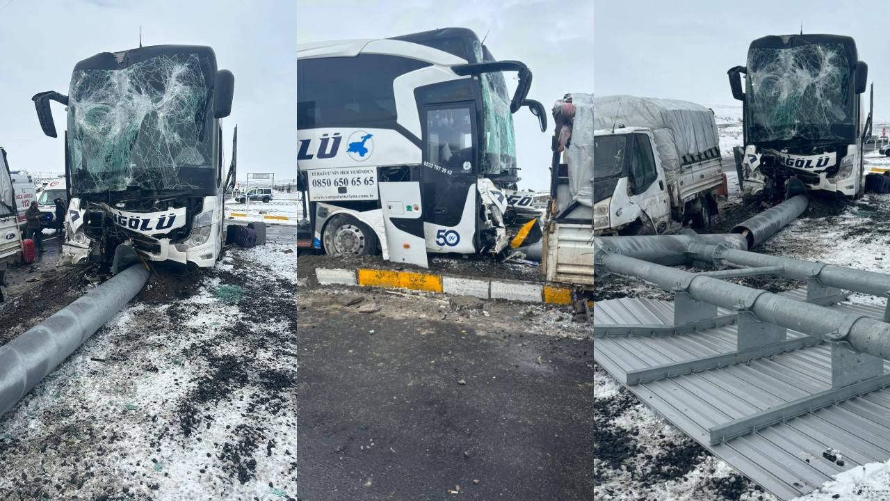 Ağrı'da yolcu otobüsü kamyonet ile çarpıştı: 11 yaralı