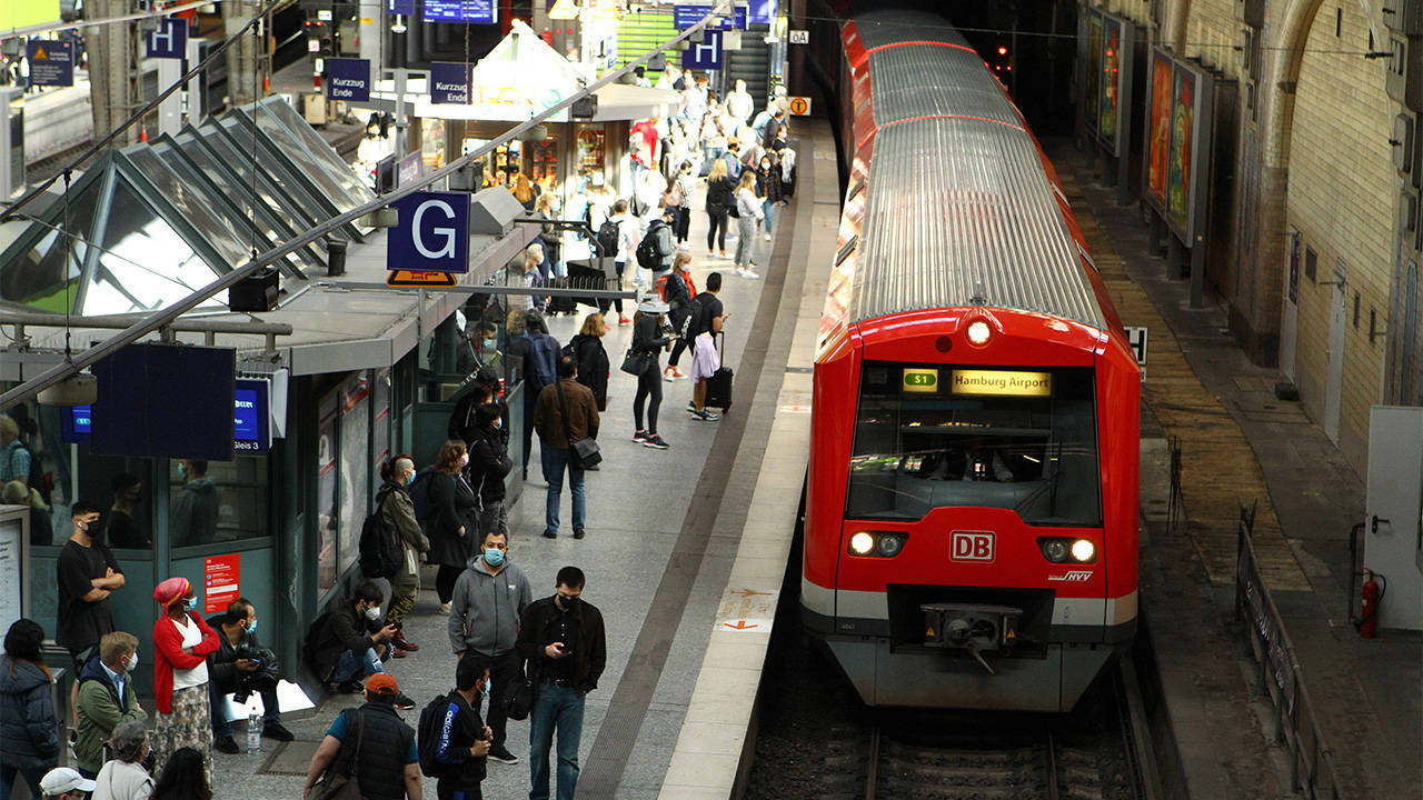 Almanya'da yeni grev dalgası: 130 belediyede metro, tramvay ve otobüsler duracak