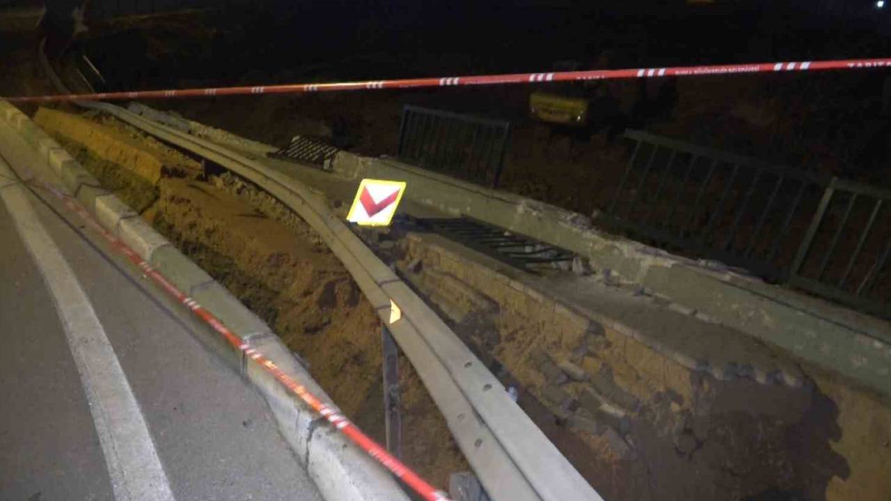 Bursa’da yol çöktü, ulaşım trafiğe kapatıldı