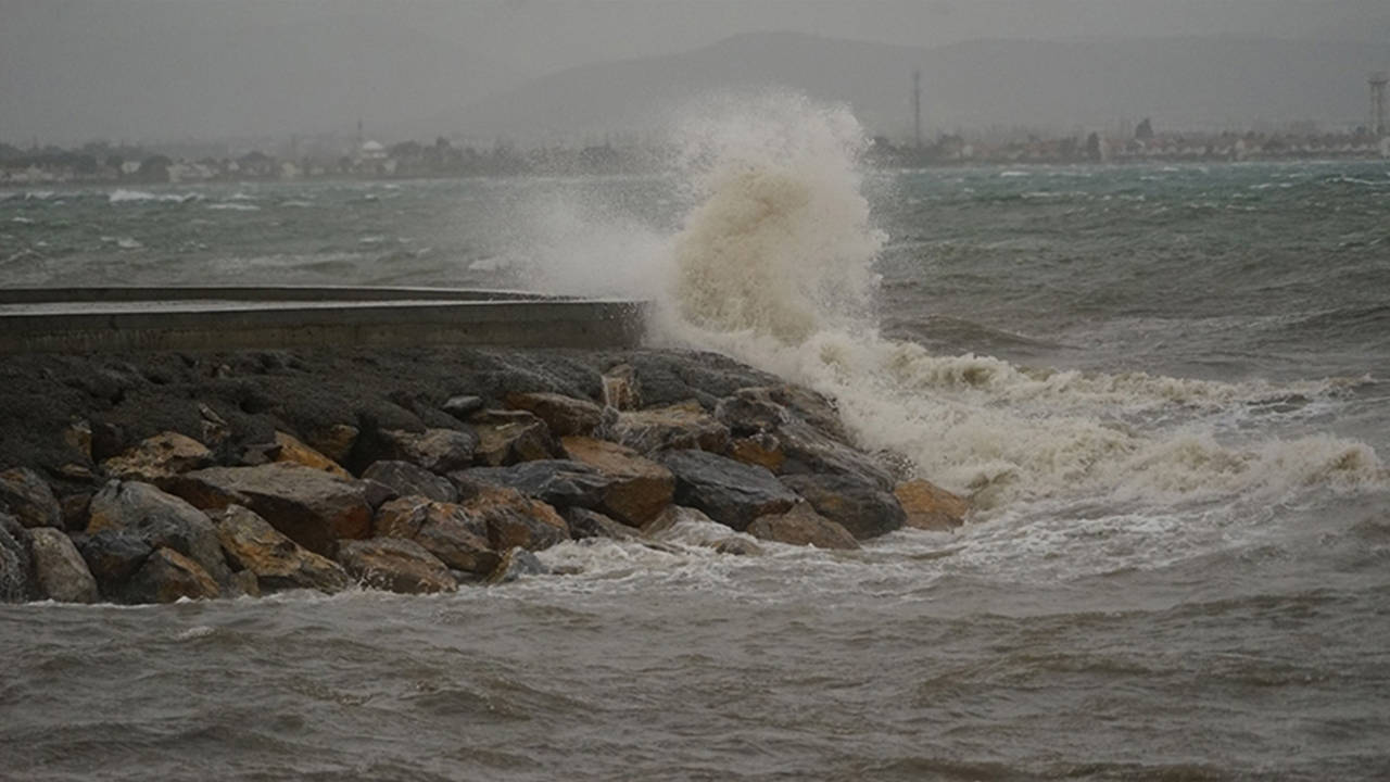 Pazar gününe dikkat: Ege Denizi’nde fırtına uyarısı