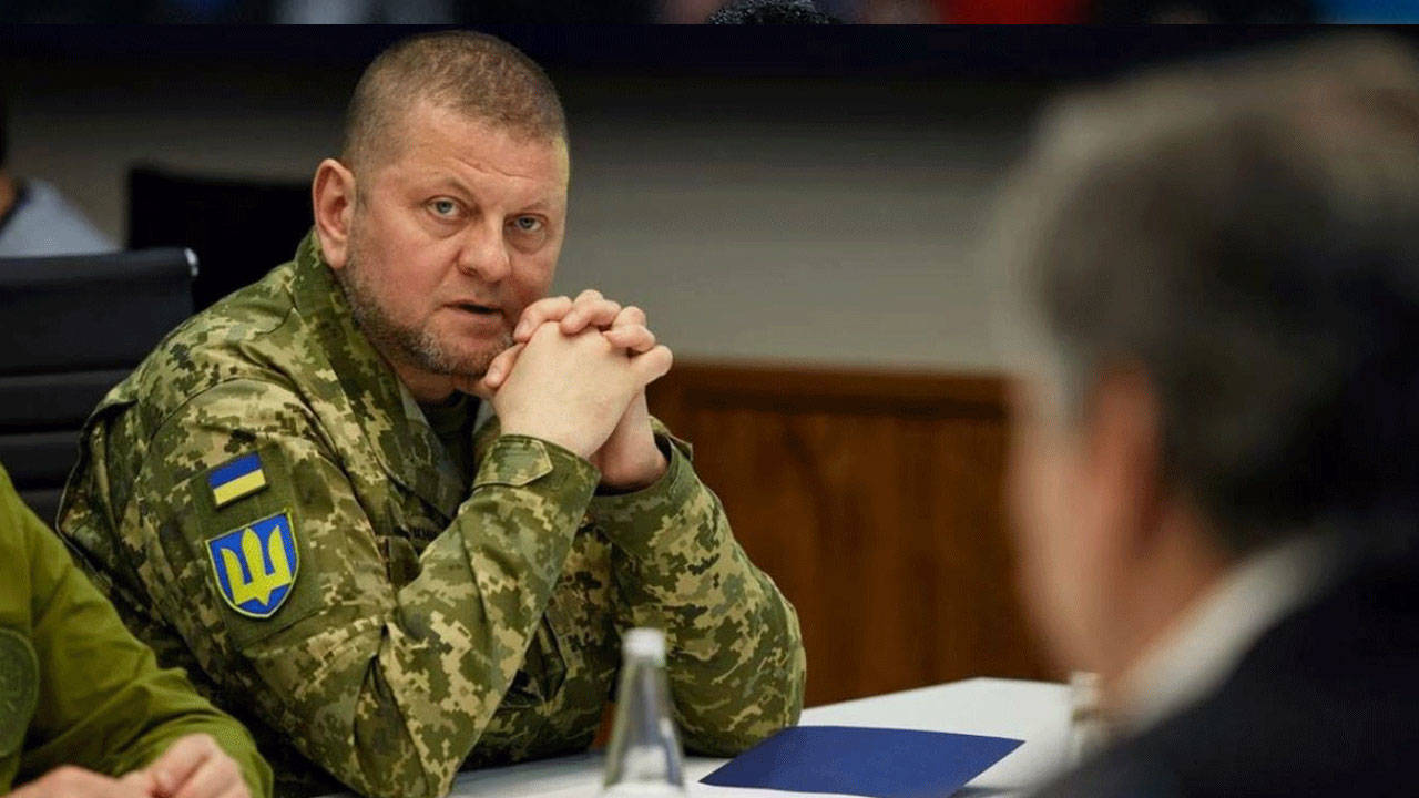Ukrayna lideri Zelenski, Genelkurmay Başkanı Zalujni’yi neden görevden aldı?