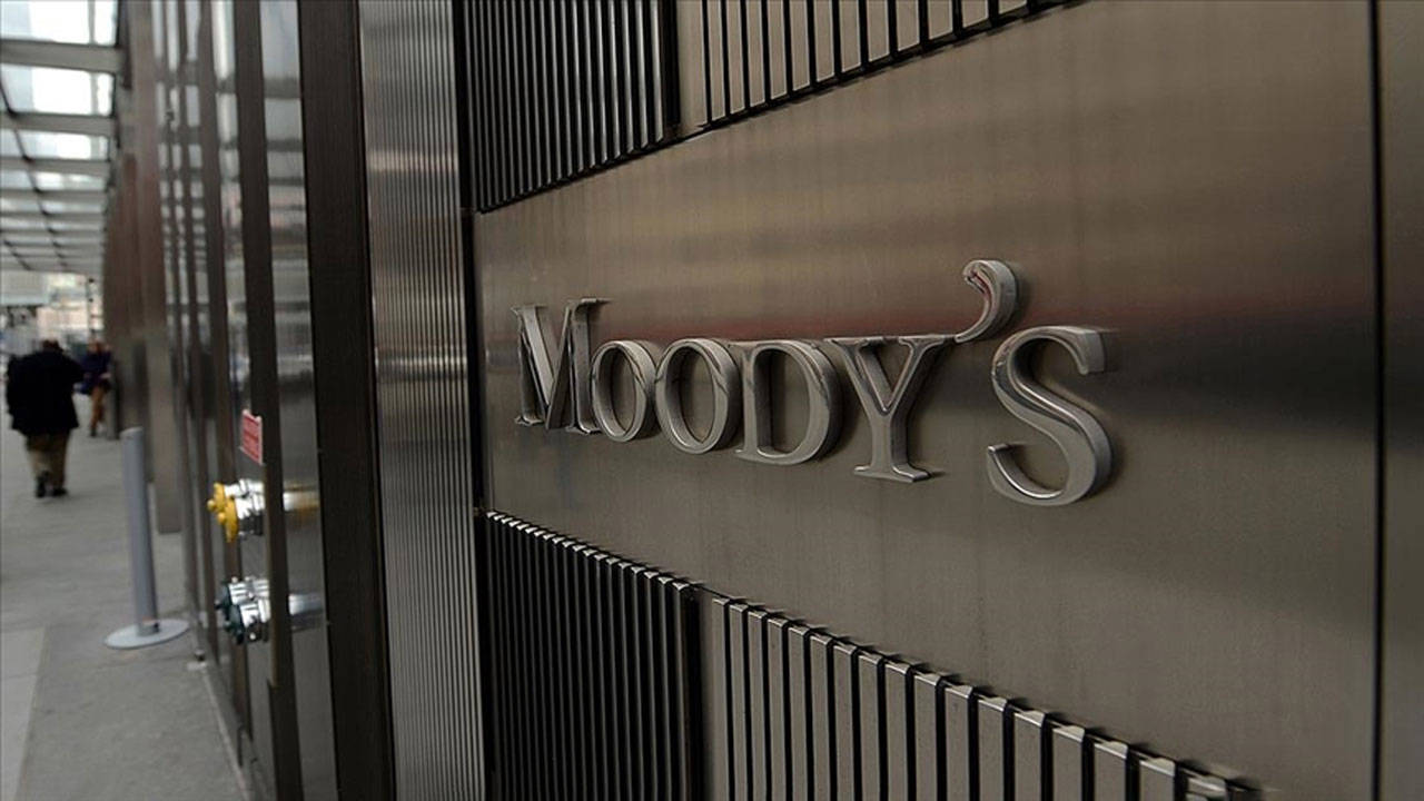 Moody's, İsrail'in kredi notunu düşürdü
