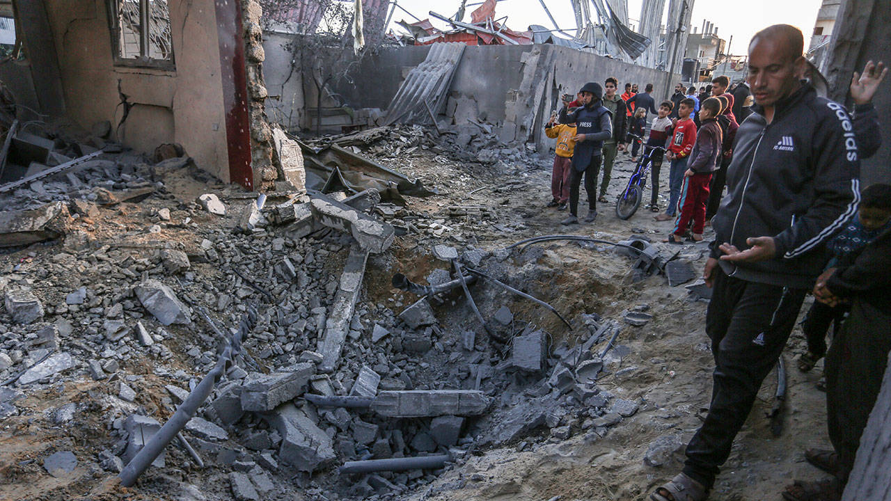 İsrail'den Gazze'nin güneyindeki Refah kentine saldırı: Çok sayıda ölü ve yaralı var