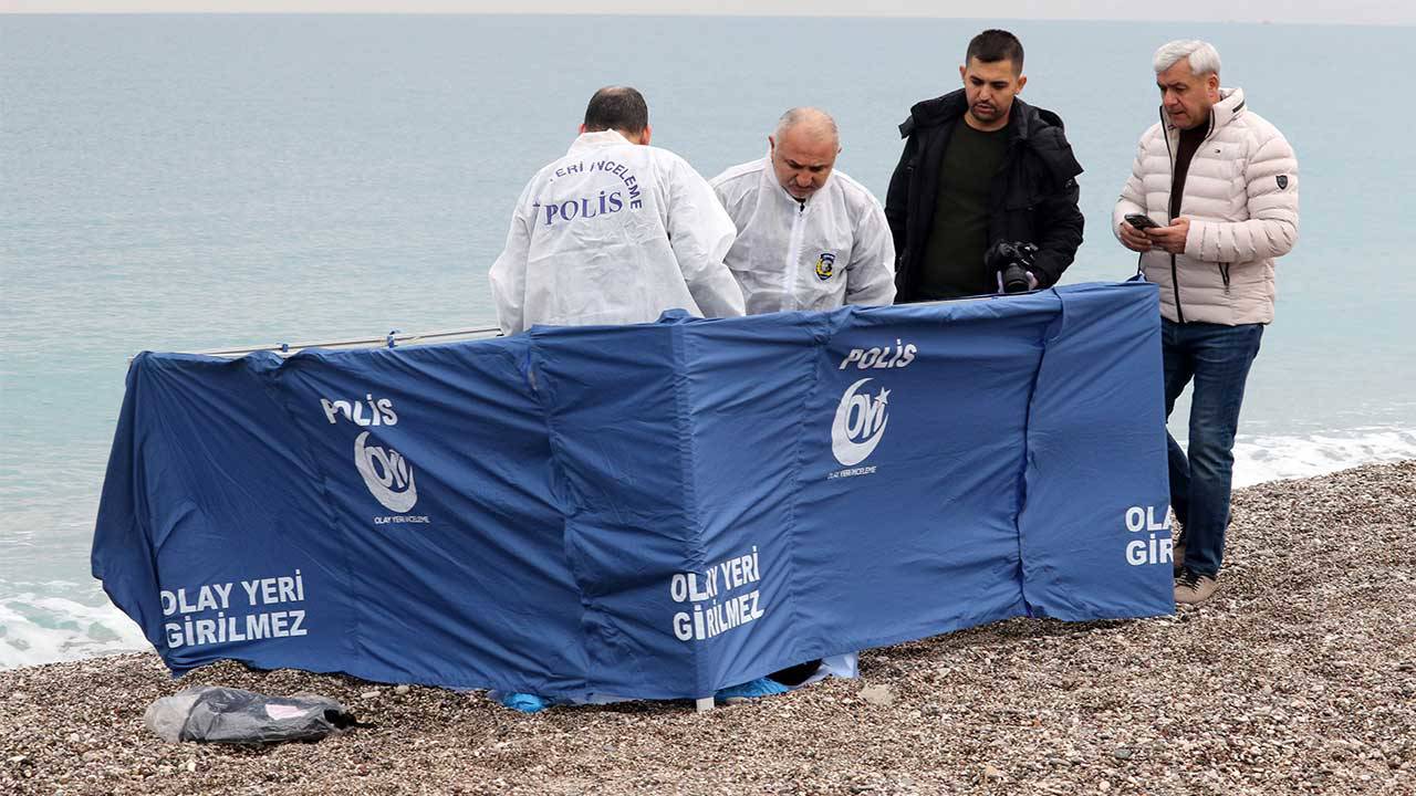 Son 1 ayda 9'uncu vaka: Antalya'da sahilde cansız beden bulundu