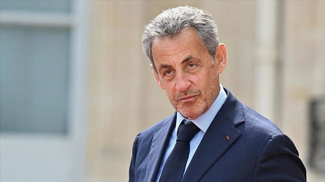 Eski Fransa Cumhurbaşkanı Sarkozy'ye verilen hapis cezası onandı