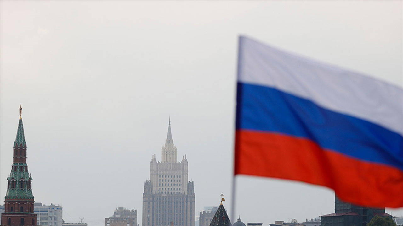 Kremlin'den 'Rusya uzaya nükleer silah gönderecek' iddiasına yanıt