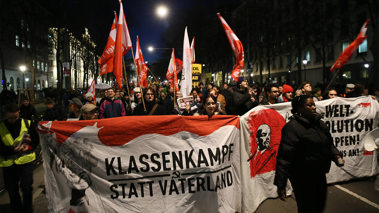 Avusturya’da aşırı sağ karşıtı gösteri: Faşistlere yer yok