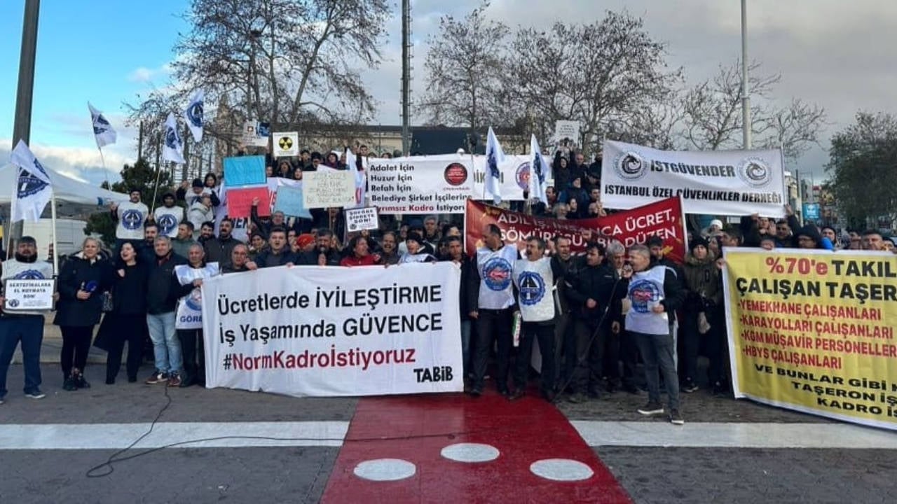 Belediye işçileri İzmir’de hakları için sokağa çıkıyor