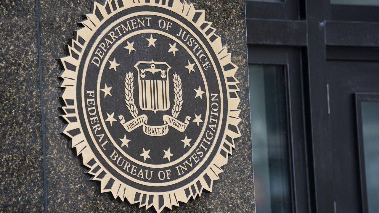 Eski FBI ajanı, Biden hakkında yürütülen rüşvet soruşturmasında yalan beyan vermekle suçlanıyor