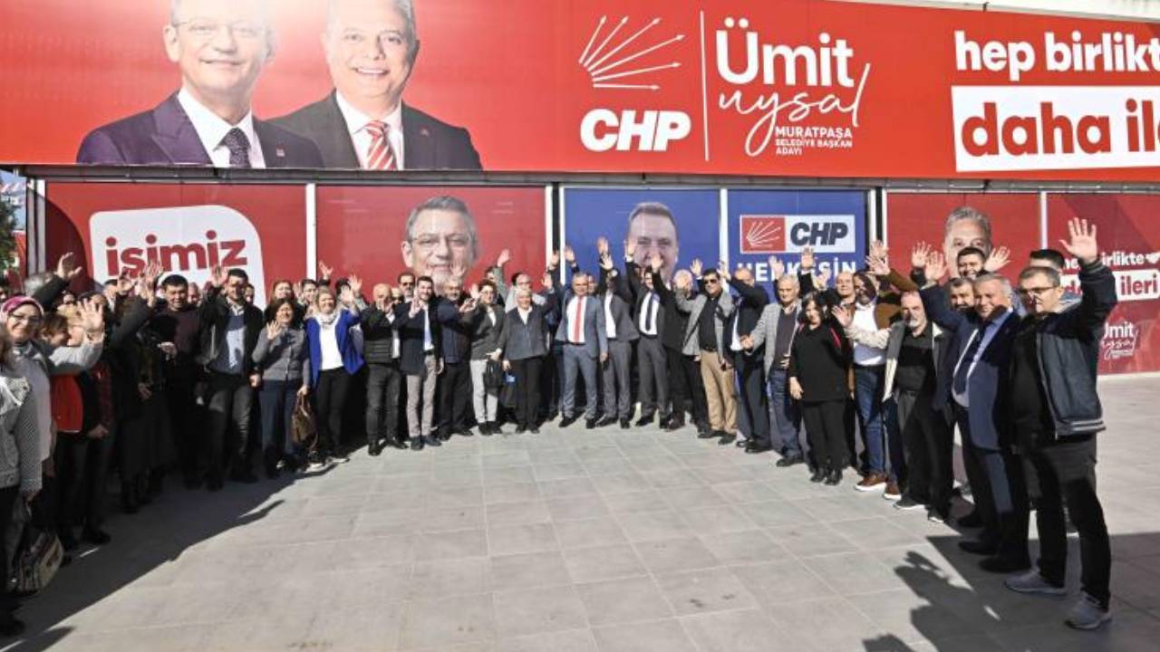 İYİ Parti'den istifa eden 150 kişi CHP'ye katıldı