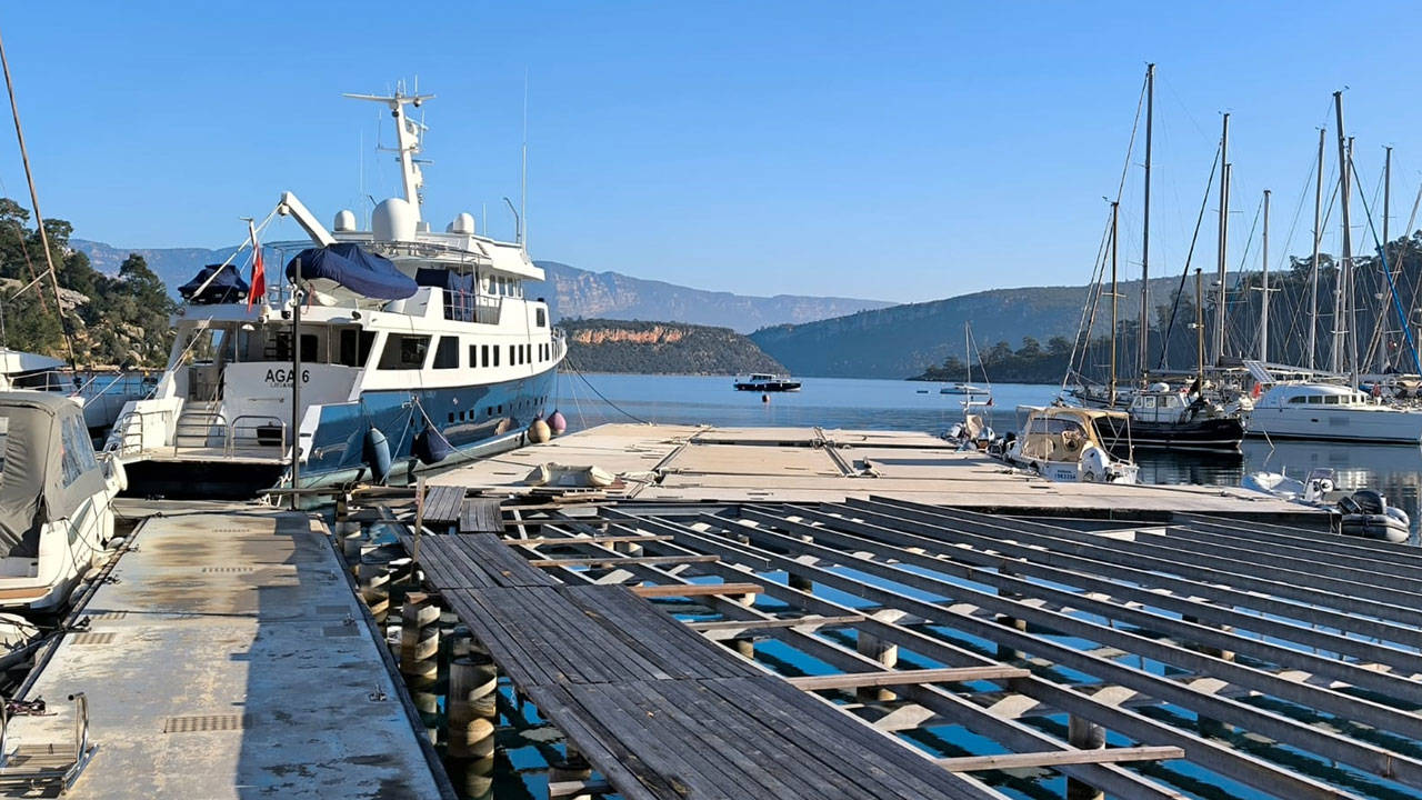 MUÇEV’in kaçak iskelesinde Ağaoğlu teknesi