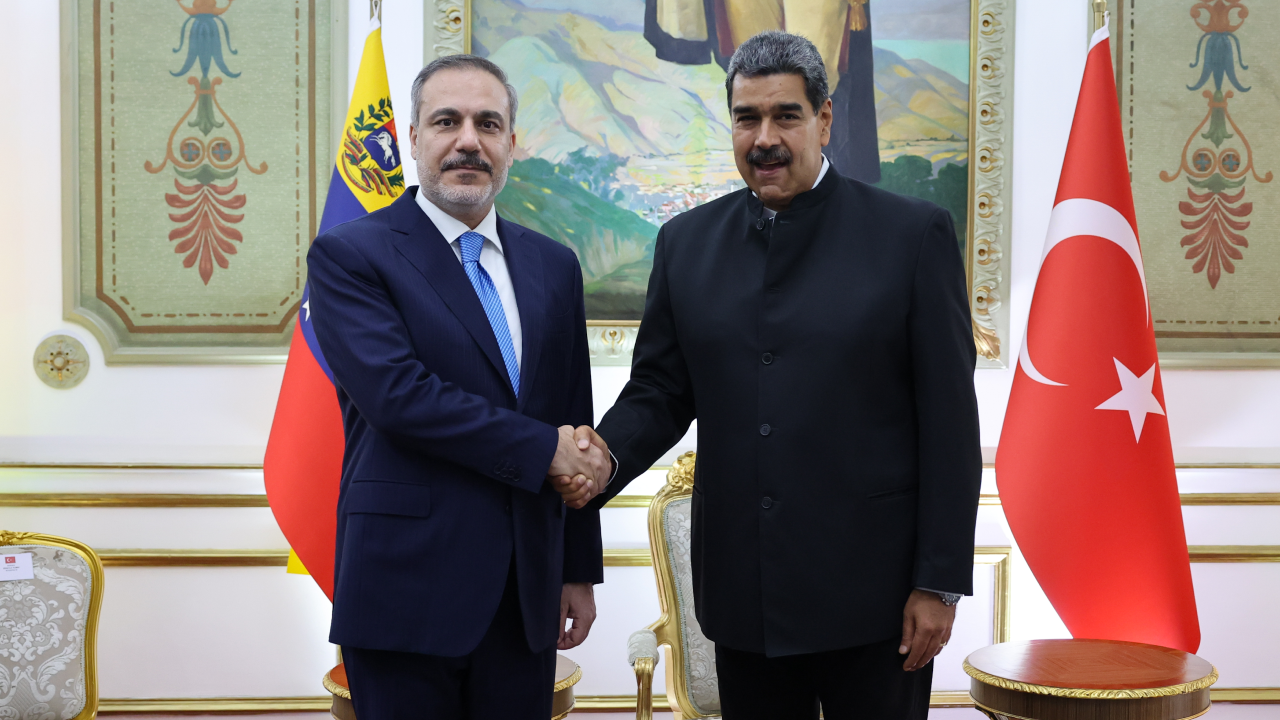 Hakan Fidan, Venezuela Devlet Başkanı Maduro ile görüştü