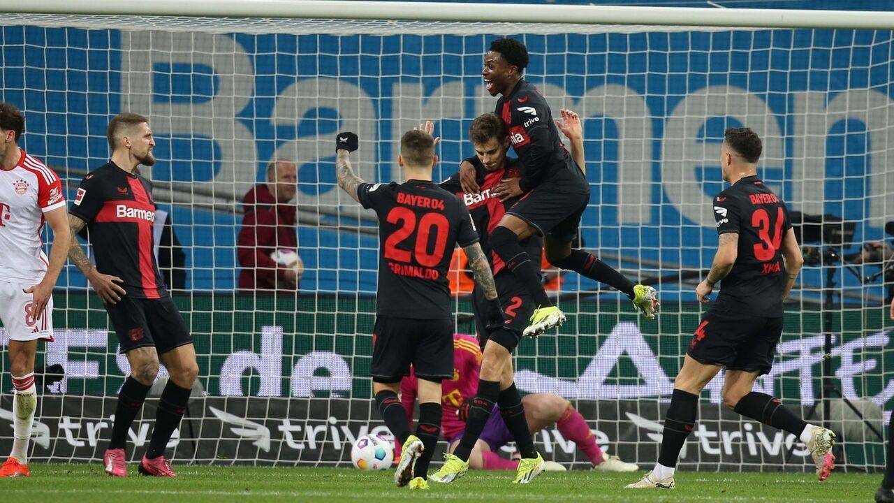 Şampiyonluğa koşan Bayer Leverkusen, Bayern Münih'in rekorunu kırdı