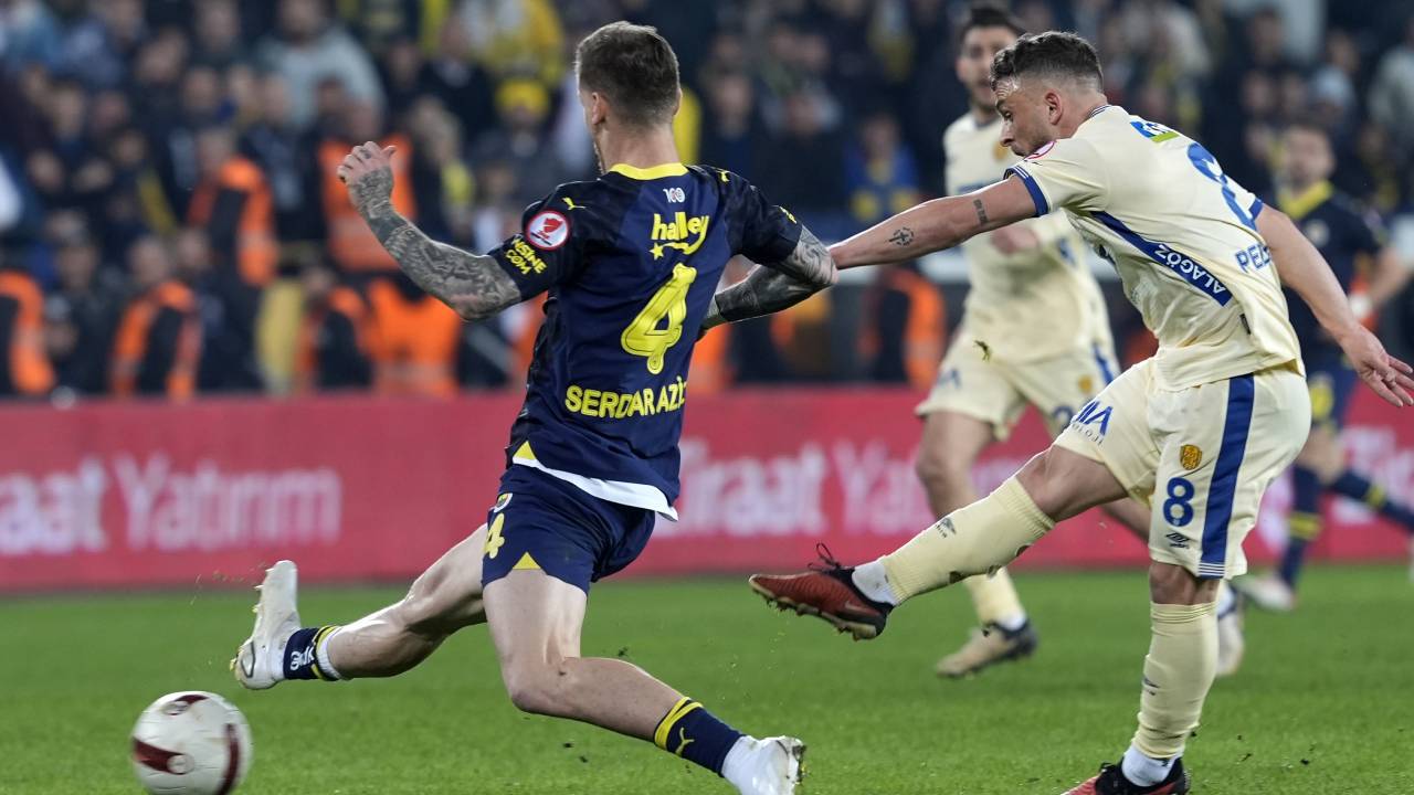 Fenerbahçe Ankaragücü'ne 3-0 yenilerek Kupa'dan elendi