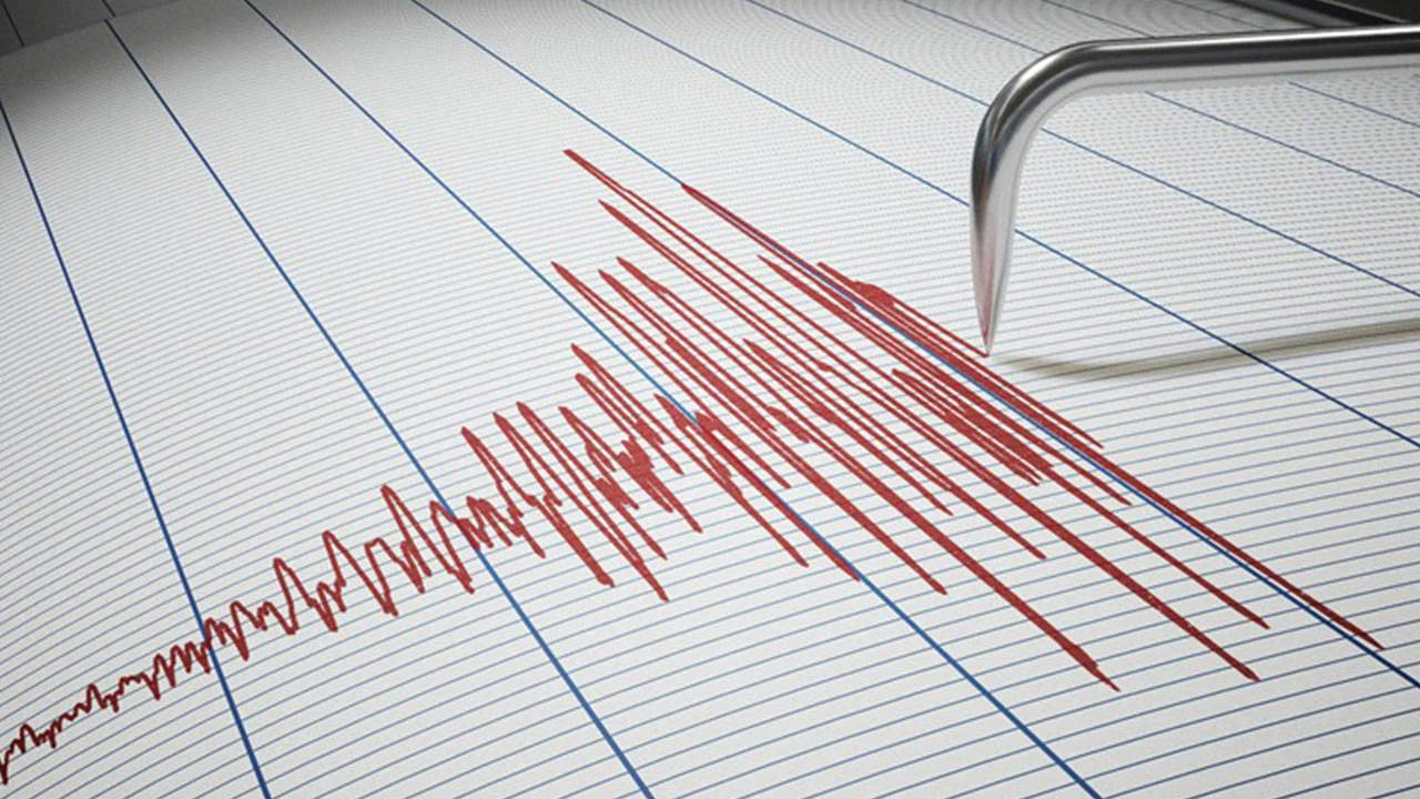 Kars'ta 3,9 büyüklüğünde deprem