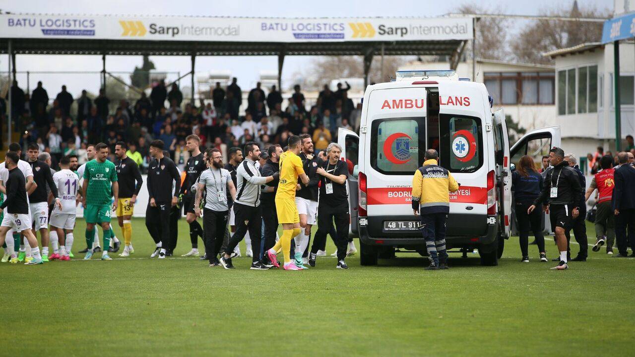 Bodrum'da olaylı maç: Başkanlar sahaya indi, bir futbolcu hastaneye kaldırıldı