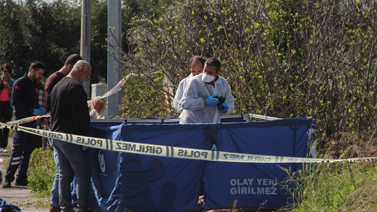 Antalya'da yol kenarında bulunan cesedin kimliği tespit edildi