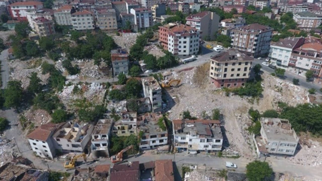 Kurum ‘650 bin konut yapacağız’ demişti: AKP’li belediye 100 konutu yapamadı