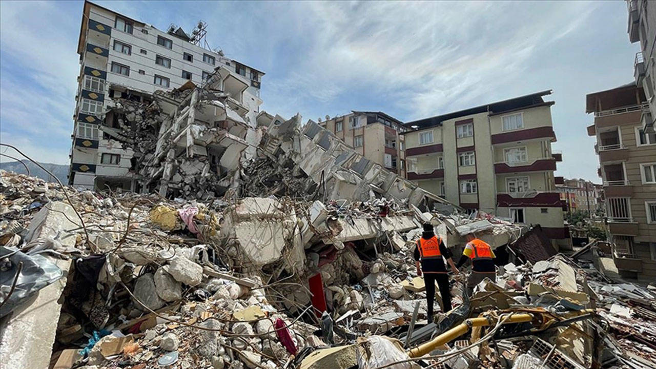 Hatay'da deprem konutlarının ihalesini iktidara yakın şirketler 'kazandı'