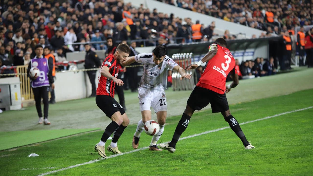 Beşiktaş, Santos ile gol yoksulu