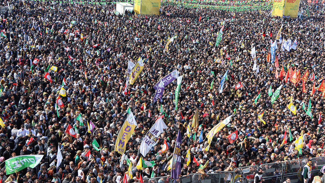 İstanbul Valiliği'nden Newroz açıklaması: 75 kişi gözaltına alındı