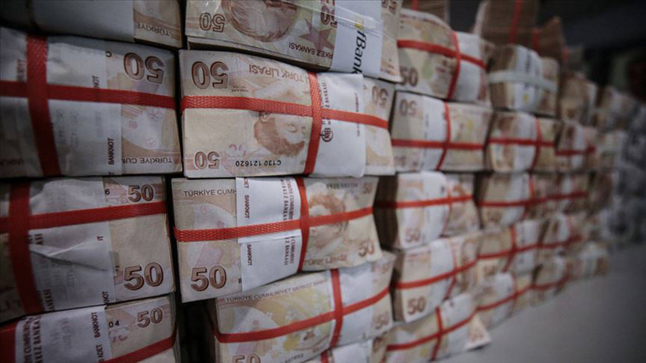 Hazine 19,9 milyar lira borçlandı