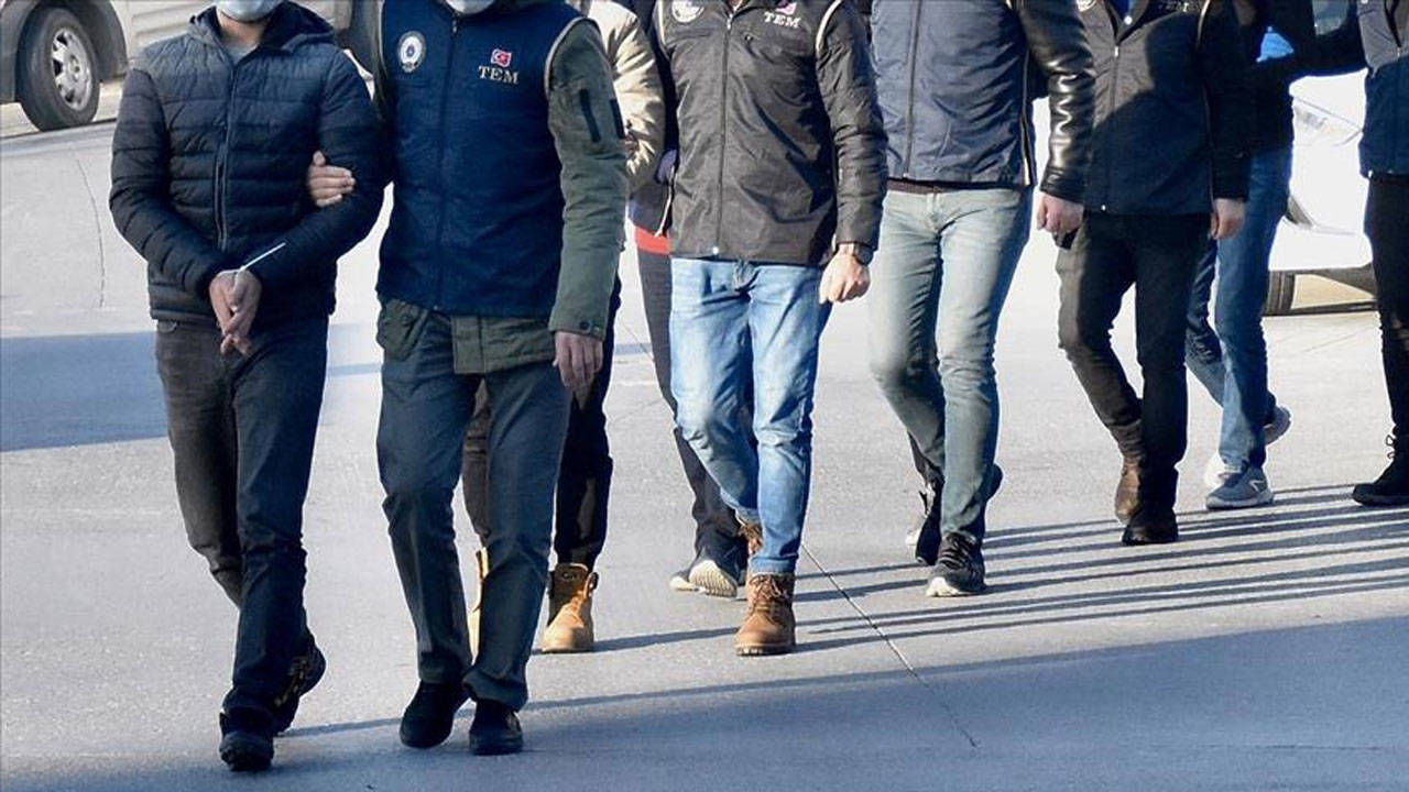 İzmir'de ESP'ye operasyon: 4 gözaltı