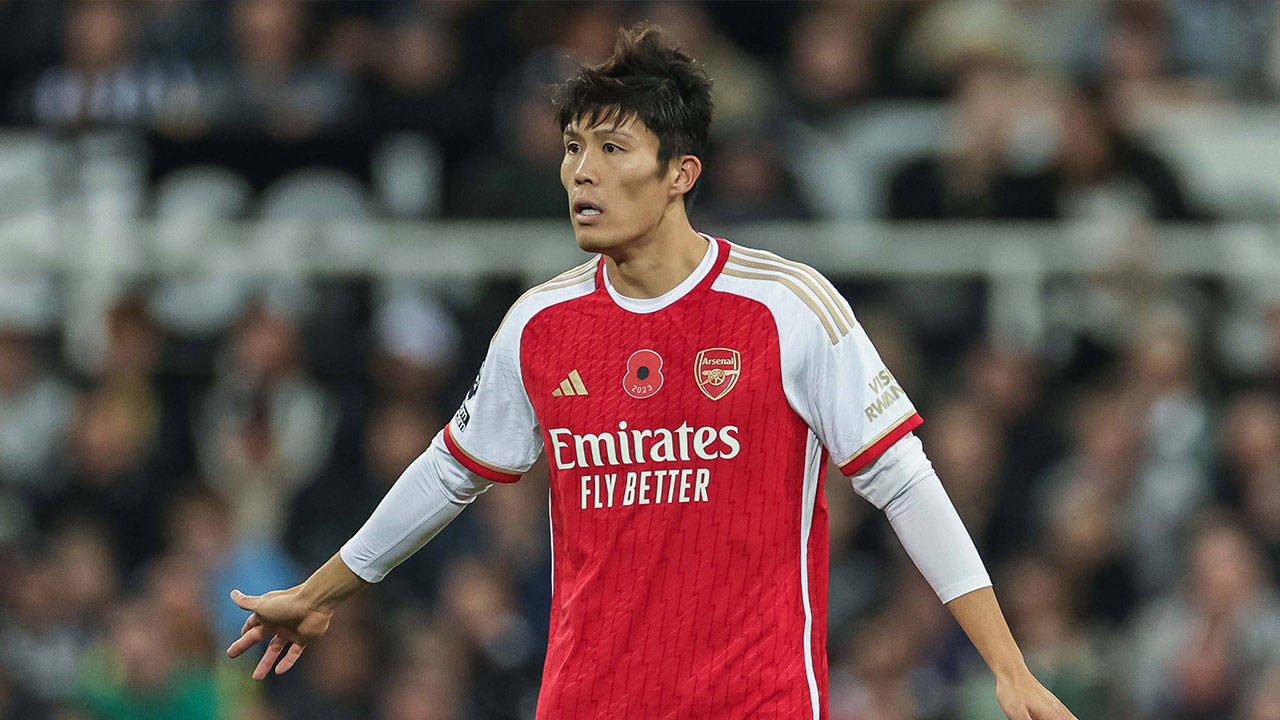 Arsenal, Tomiyasu'nun sözleşmesini uzattı