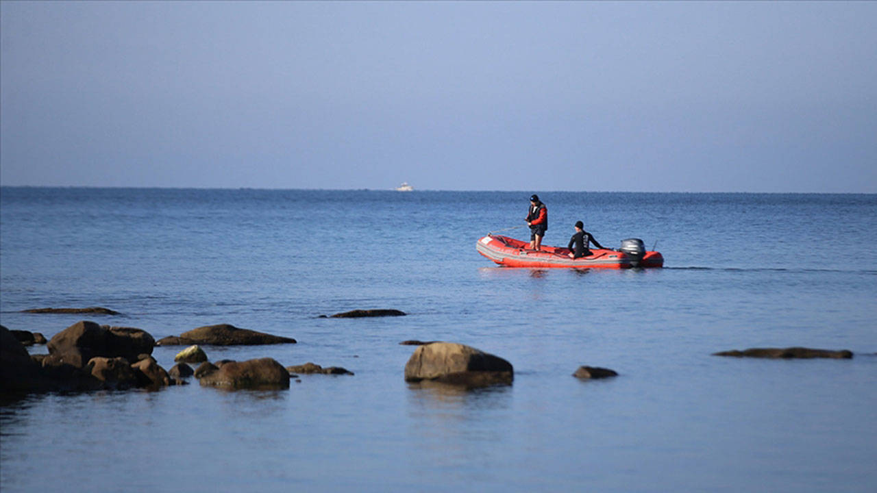 Çanakkale'de batan bottaki kayıp göçmenleri arama çalışmaları 7. gününde