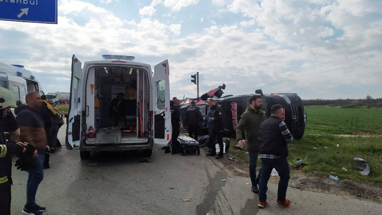 Tekirdağ'da TIR, yolcu minibüsüne çarptı: 5 ölü, 10 yaralı