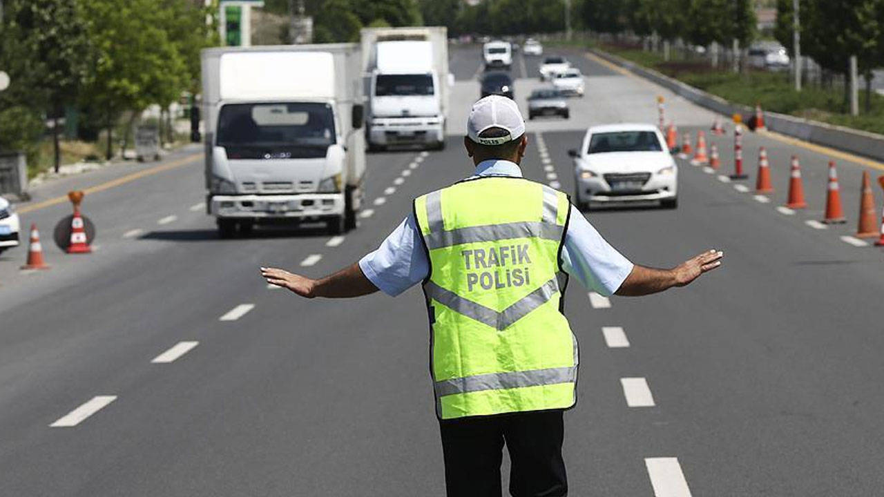 AKP'nin İstanbul mitingi için bazı yollar trafiğe kapatıldı