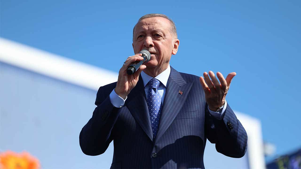 Erdoğan, İstanbul'da: İmamoğlu'nu hedef aldı, Yeniden Refah'a yüklendi