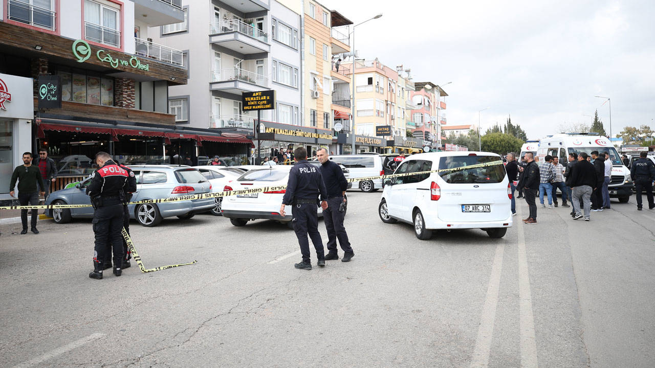 Antalya'da  iki grup arasında silahlı çatışma