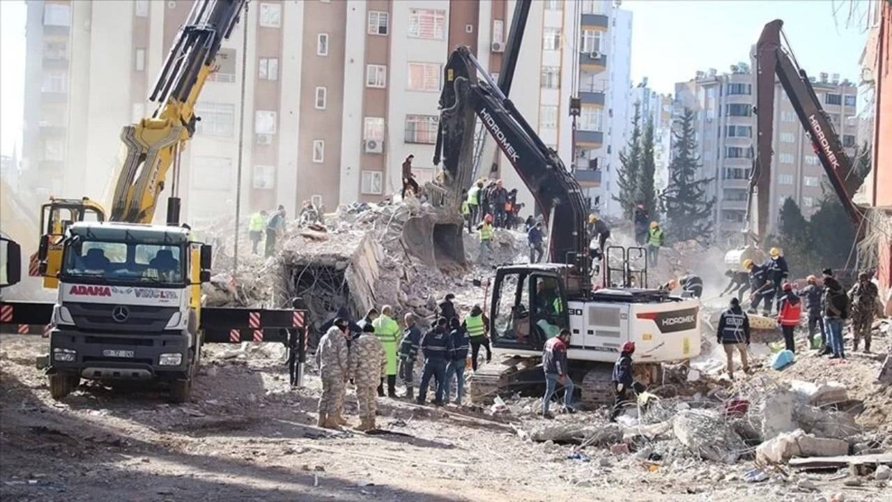 AKP depremzedeyi unuttu, oy derdinde